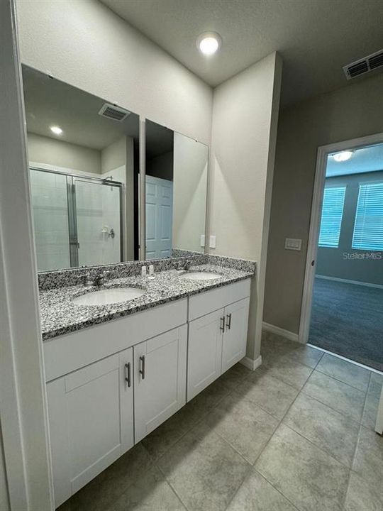 For Rent: $1,750 (3 beds, 2 baths, 1269 Square Feet)
