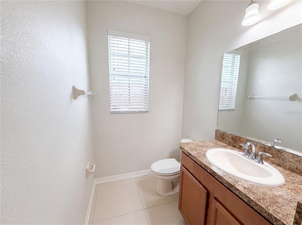 For Sale: $290,000 (3 beds, 2 baths, 1717 Square Feet)