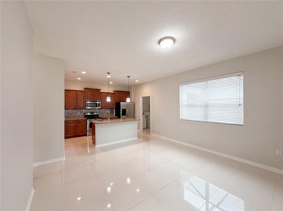 For Sale: $290,000 (3 beds, 2 baths, 1717 Square Feet)