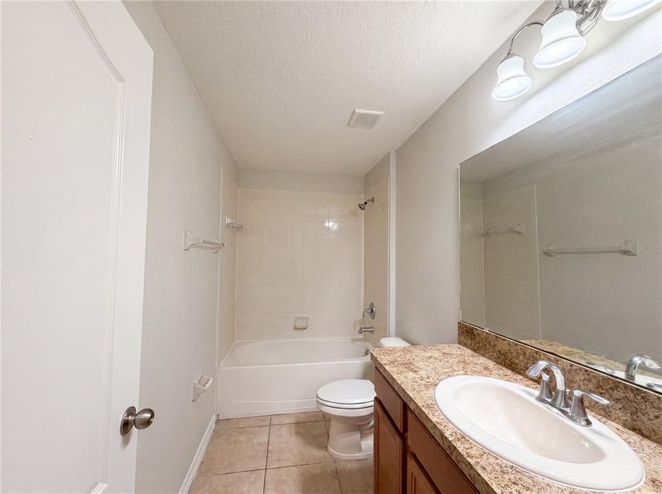 For Sale: $290,000 (3 beds, 2 baths, 1717 Square Feet)