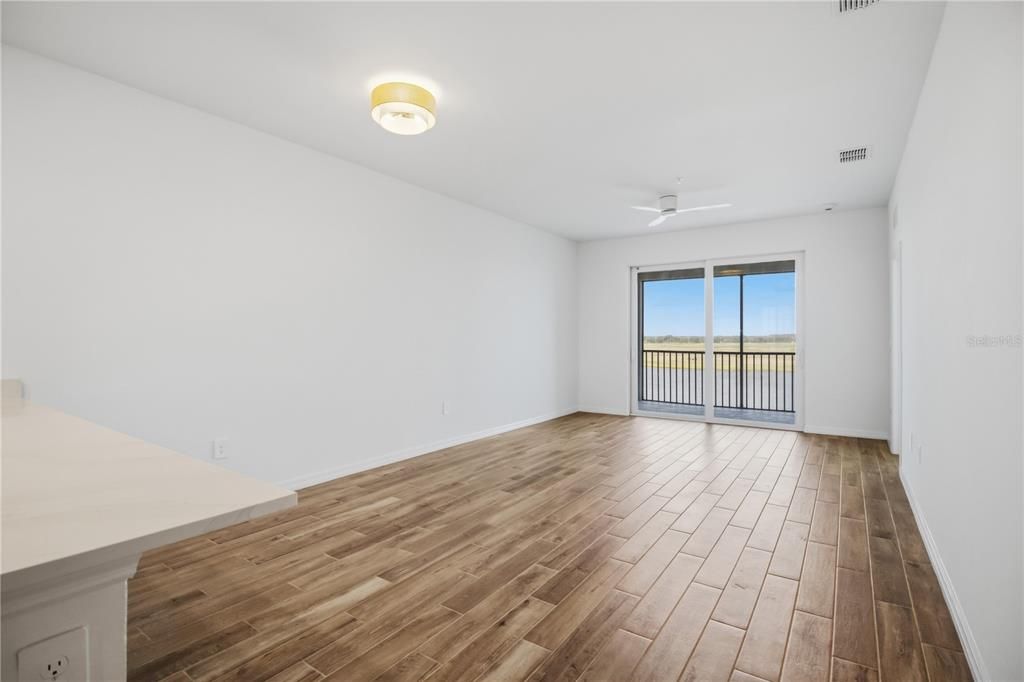 For Rent: $2,500 (2 beds, 2 baths, 1120 Square Feet)