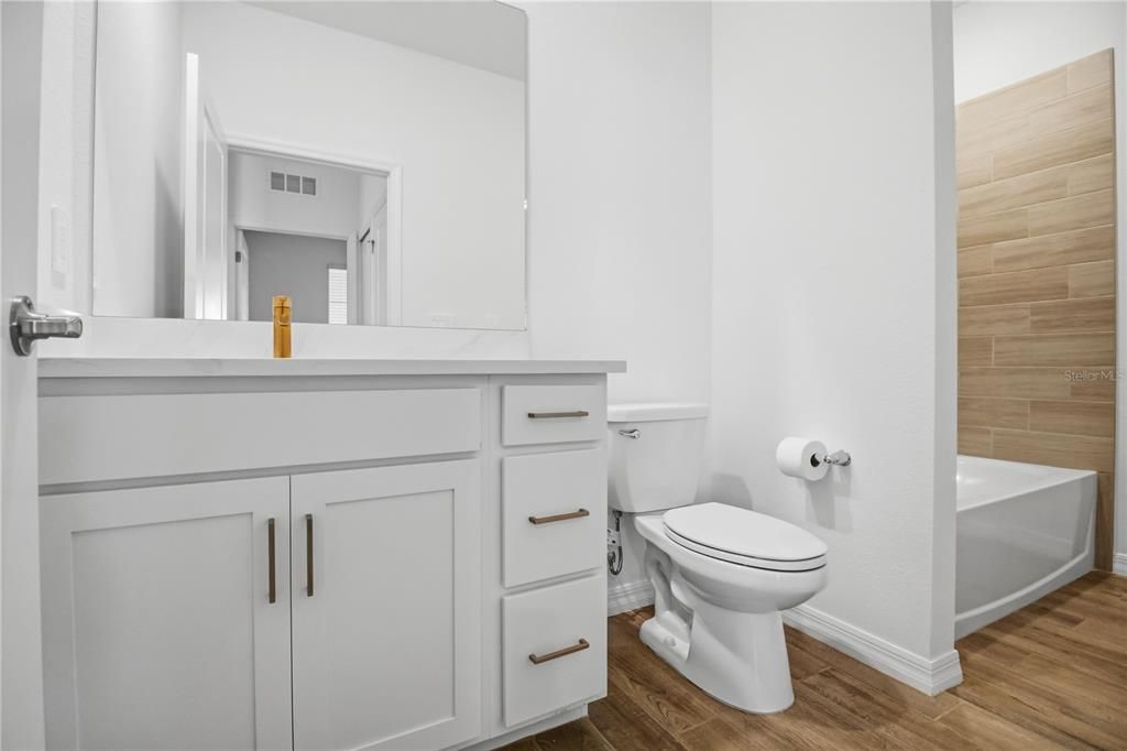 For Rent: $2,500 (2 beds, 2 baths, 1120 Square Feet)