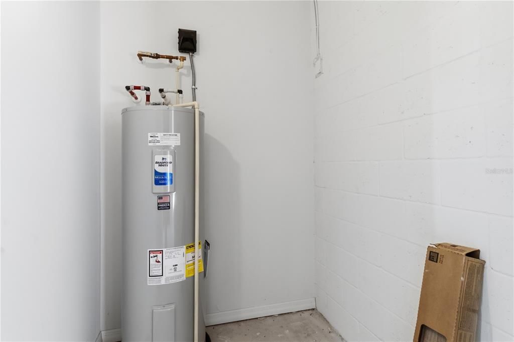 For Rent: $2,500 (2 beds, 2 baths, 1120 Square Feet)