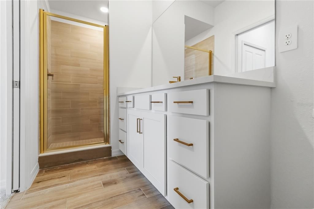 For Rent: $2,500 (2 beds, 2 baths, 1120 Square Feet)