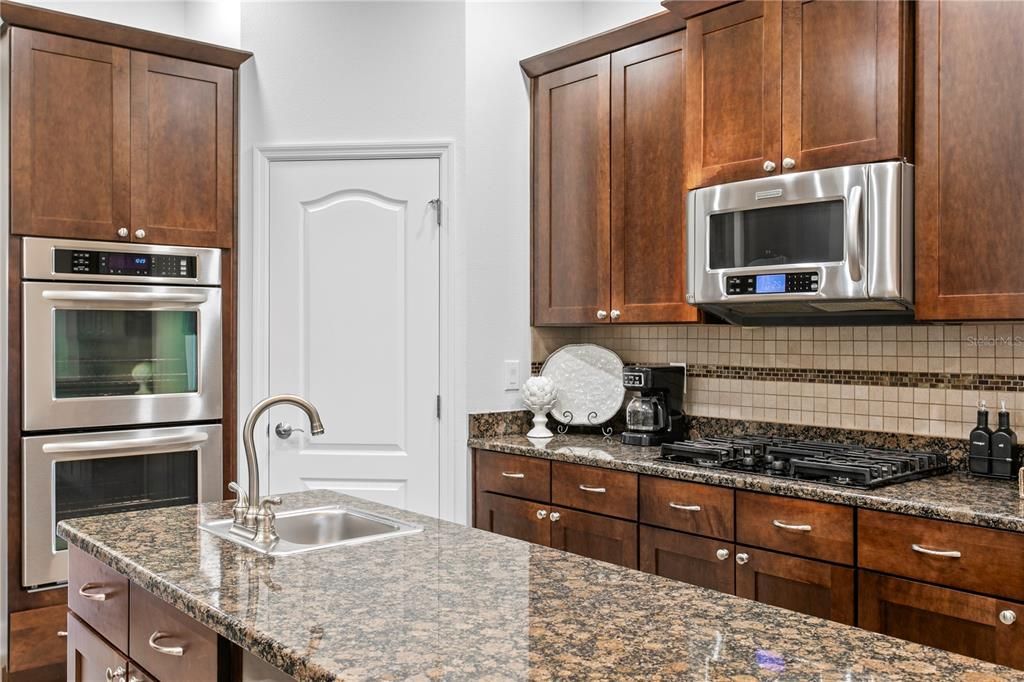 En Venta: $1,495,000 (4 camas, 4 baños, 3778 Pies cuadrados)