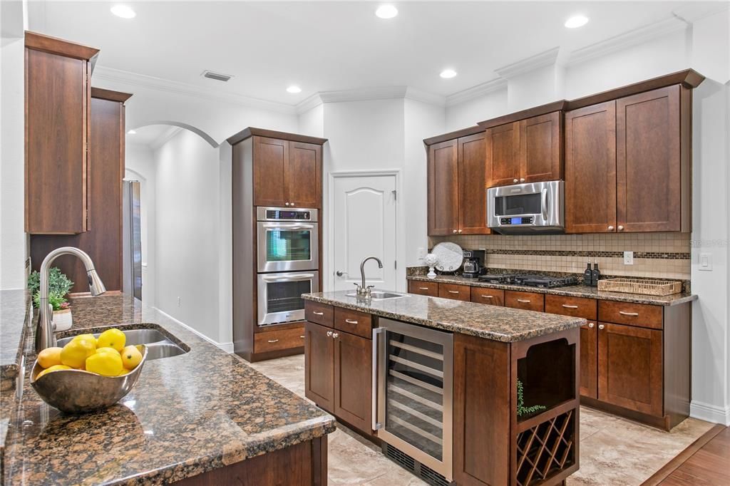 En Venta: $1,495,000 (4 camas, 4 baños, 3778 Pies cuadrados)