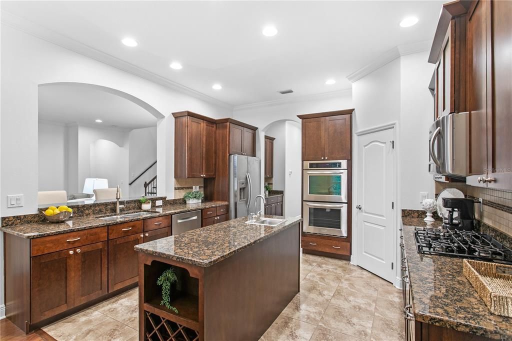 En Venta: $1,495,000 (4 camas, 4 baños, 3778 Pies cuadrados)