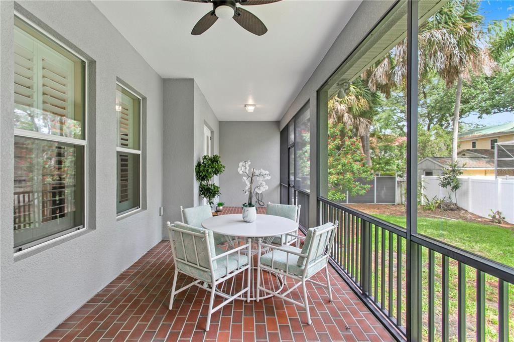 En Venta: $1,495,000 (4 camas, 4 baños, 3778 Pies cuadrados)