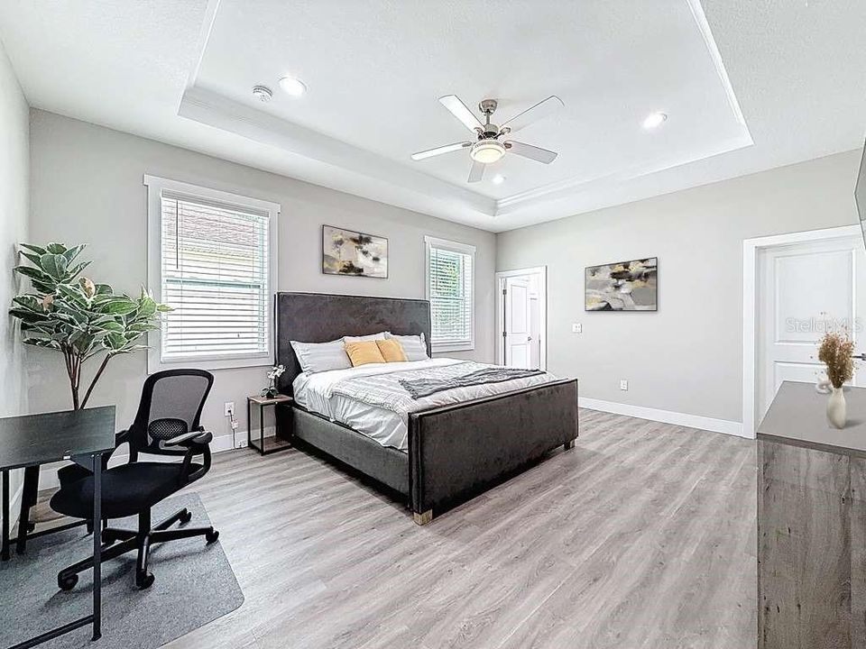 For Sale: $515,000 (3 beds, 2 baths, 1720 Square Feet)