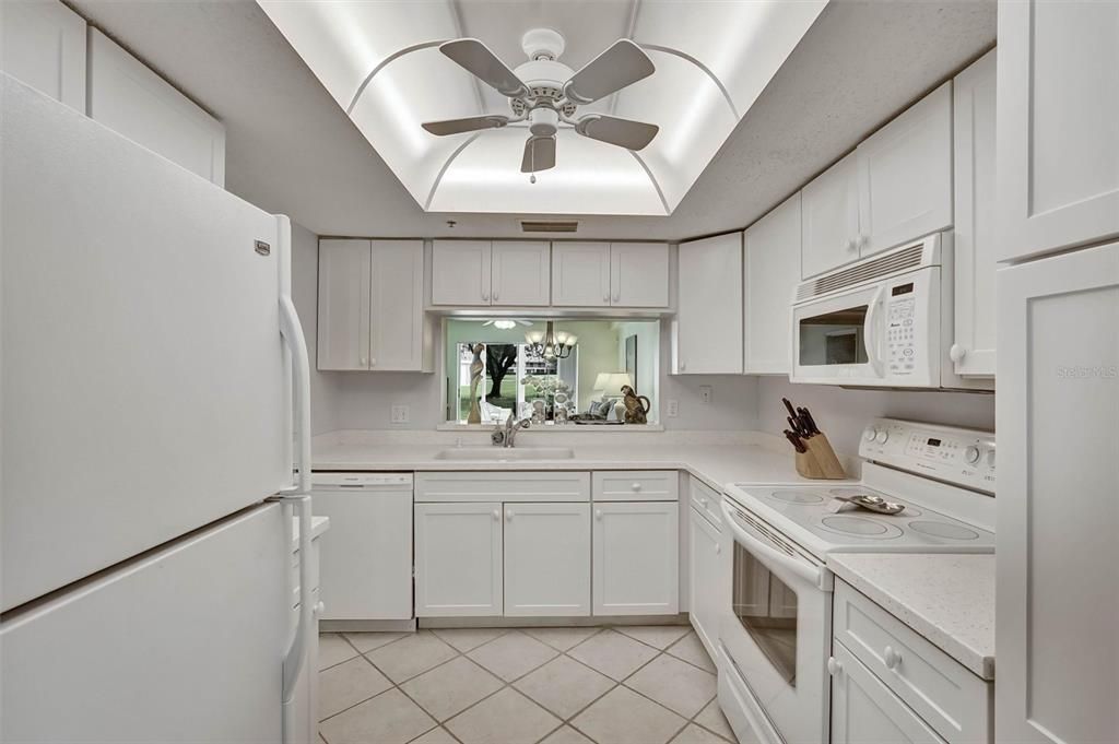 En Venta: $163,000 (2 camas, 2 baños, 1042 Pies cuadrados)