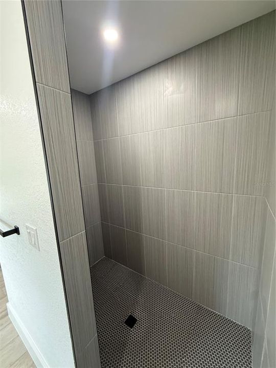 На продажу: $399,000 (4 спален, 2 ванн, 1803 Квадратных фут)
