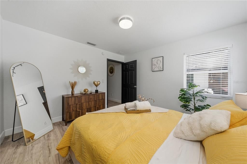 For Sale: $890,000 (5 beds, 3 baths, 2787 Square Feet)