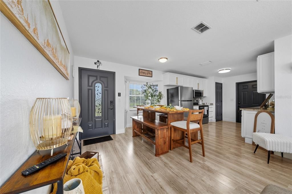 For Sale: $890,000 (5 beds, 3 baths, 2787 Square Feet)