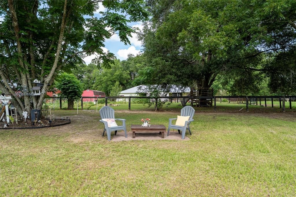 For Sale: $890,000 (5 beds, 3 baths, 2787 Square Feet)