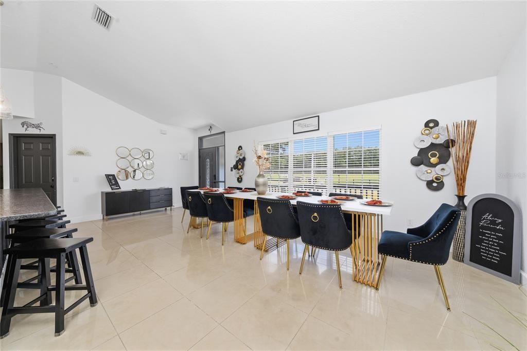 For Sale: $890,000 (5 beds, 3 baths, 2787 Square Feet)