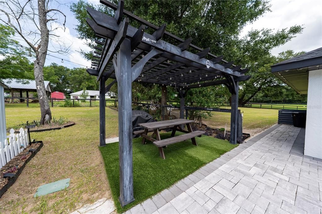 For Sale: $890,000 (5 beds, 3 baths, 2787 Square Feet)