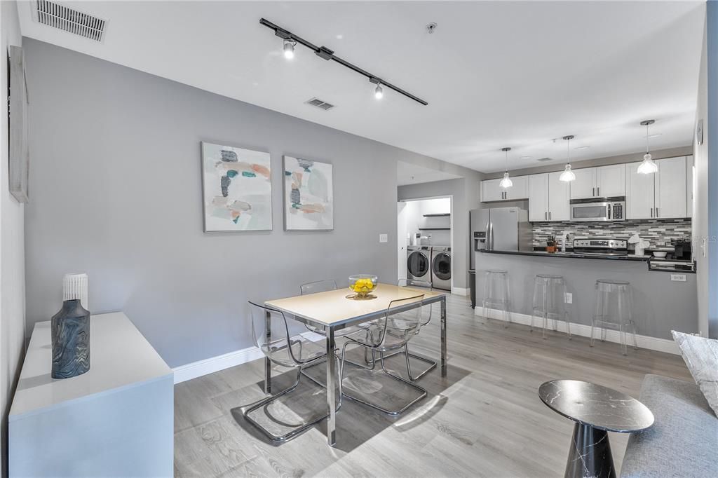 For Rent: $3,000 (2 beds, 2 baths, 1320 Square Feet)