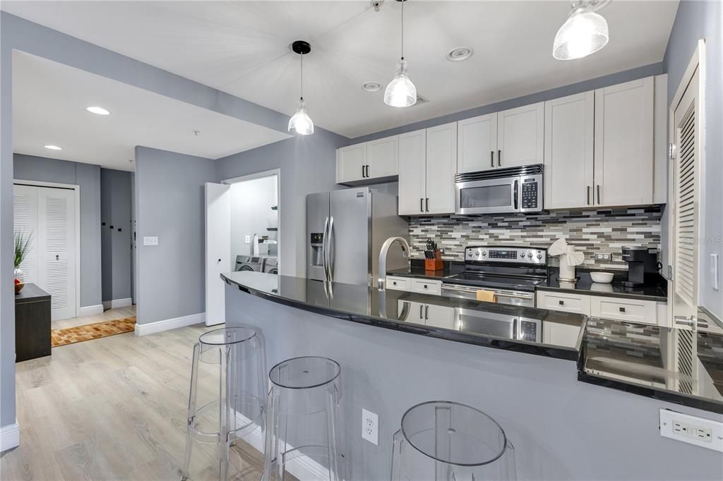 For Rent: $3,000 (2 beds, 2 baths, 1320 Square Feet)