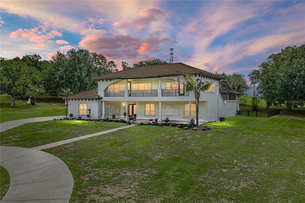 En Venta: $1,125,000 (6 camas, 4 baños, 5481 Pies cuadrados)
