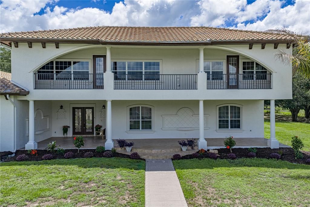 En Venta: $1,125,000 (6 camas, 4 baños, 5481 Pies cuadrados)