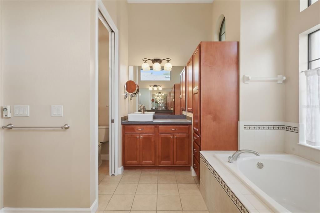 For Sale: $545,000 (3 beds, 2 baths, 2455 Square Feet)