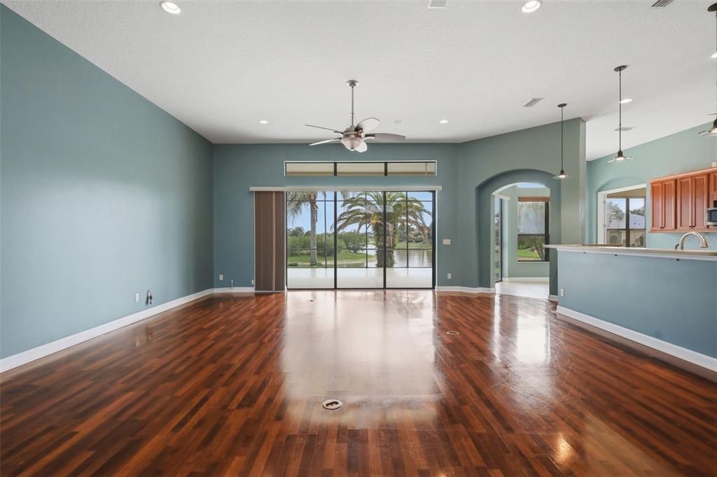 For Sale: $545,000 (3 beds, 2 baths, 2455 Square Feet)