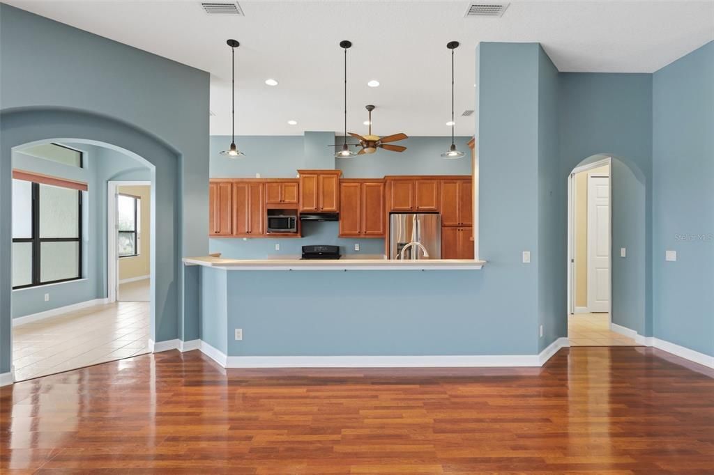 For Sale: $545,000 (3 beds, 2 baths, 2455 Square Feet)