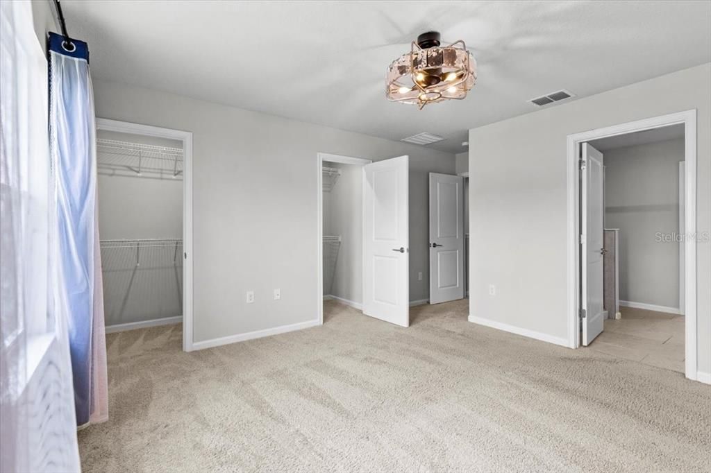 For Rent: $2,100 (3 beds, 2 baths, 1667 Square Feet)