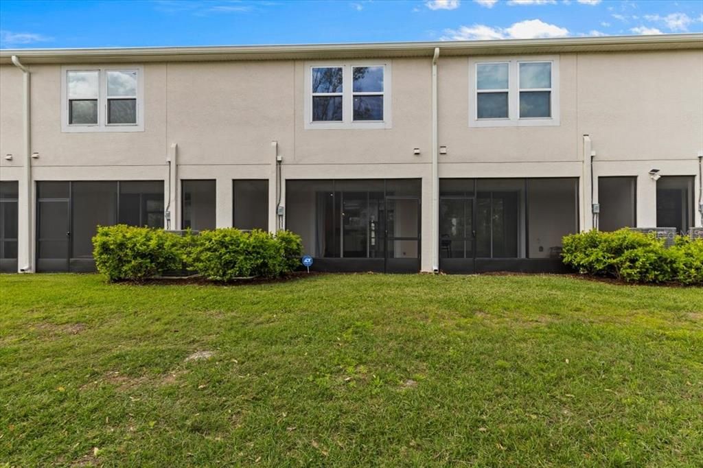 For Rent: $2,100 (3 beds, 2 baths, 1667 Square Feet)