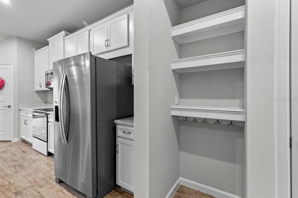 For Rent: $2,100 (3 beds, 2 baths, 1667 Square Feet)