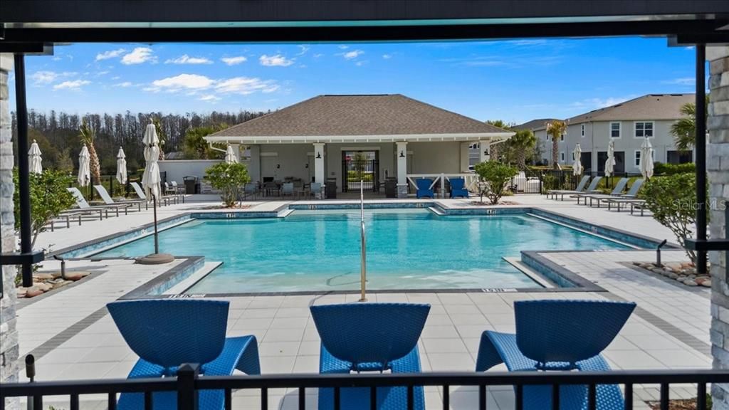 For Rent: $2,100 (3 beds, 2 baths, 1667 Square Feet)