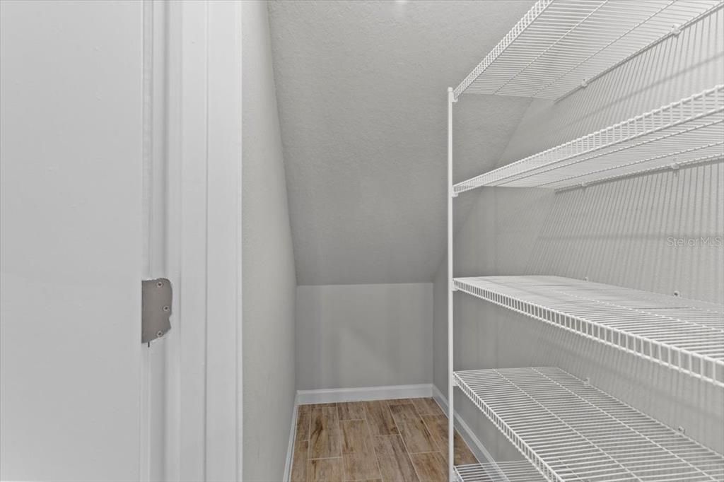 For Rent: $2,100 (3 beds, 2 baths, 1667 Square Feet)