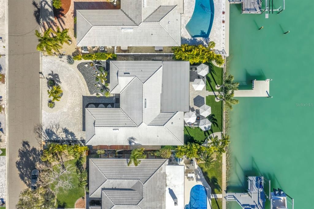 На продажу: $1,695,000 (3 спален, 2 ванн, 2336 Квадратных фут)
