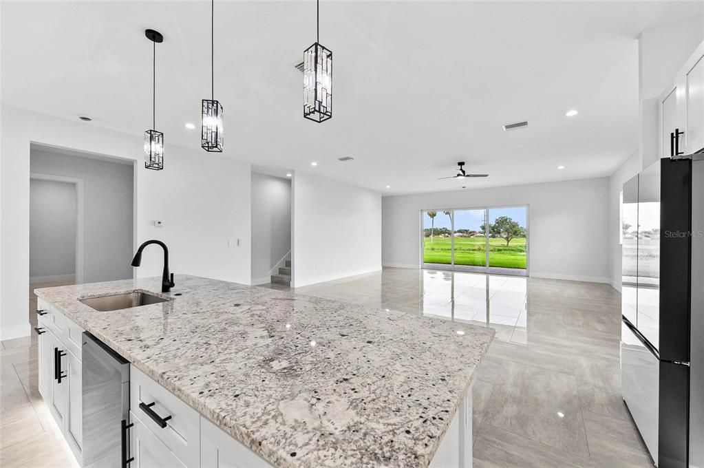 For Sale: $675,000 (4 beds, 4 baths, 3121 Square Feet)