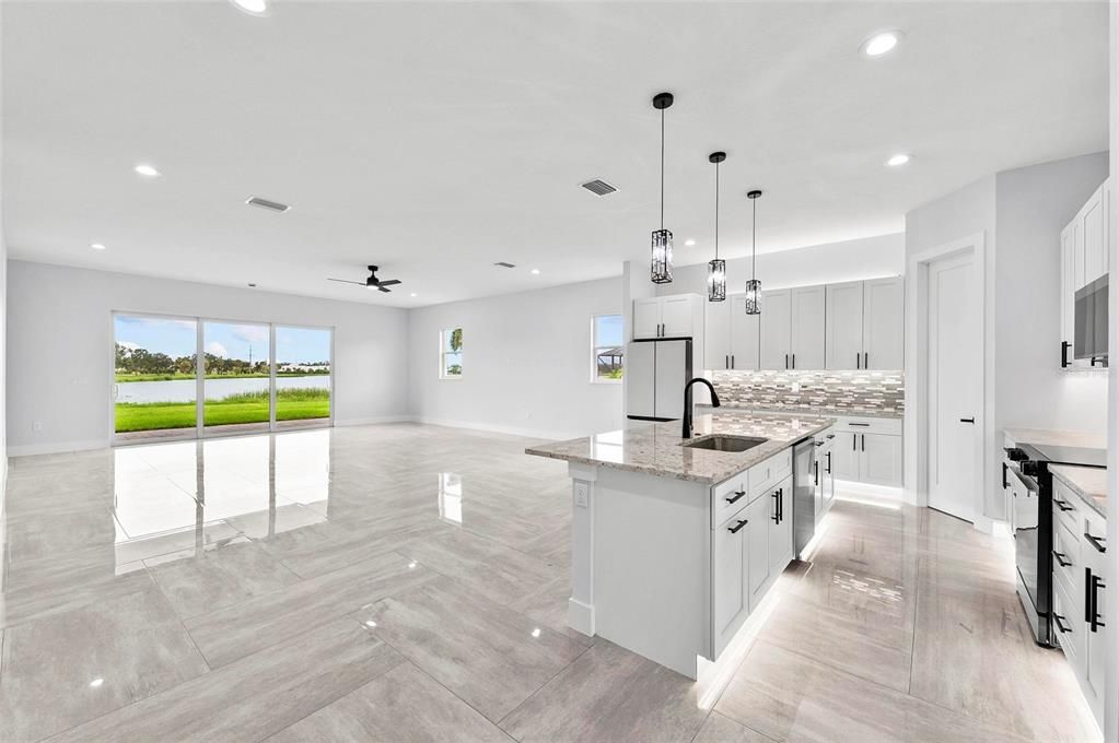 For Sale: $675,000 (4 beds, 4 baths, 3121 Square Feet)
