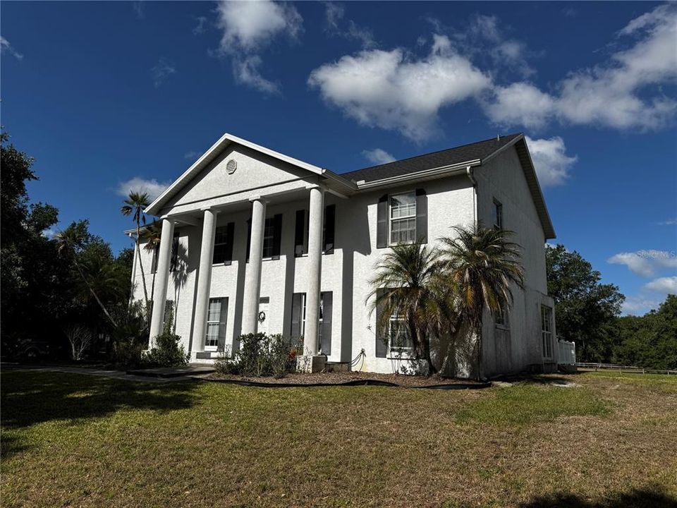 For Sale: $895,000 (4 beds, 2 baths, 2174 Square Feet)