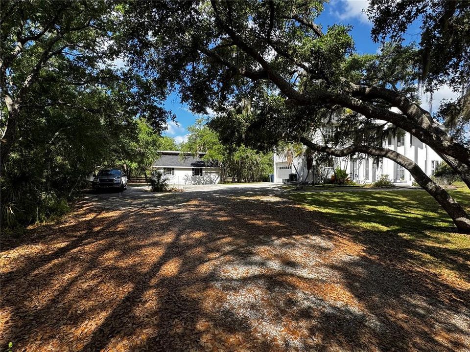 For Sale: $895,000 (4 beds, 2 baths, 2174 Square Feet)