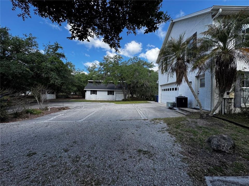 For Sale: $895,000 (4 beds, 2 baths, 2174 Square Feet)