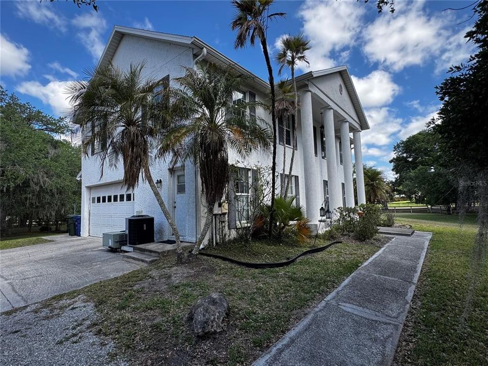 For Sale: $895,000 (4 beds, 2 baths, 2174 Square Feet)