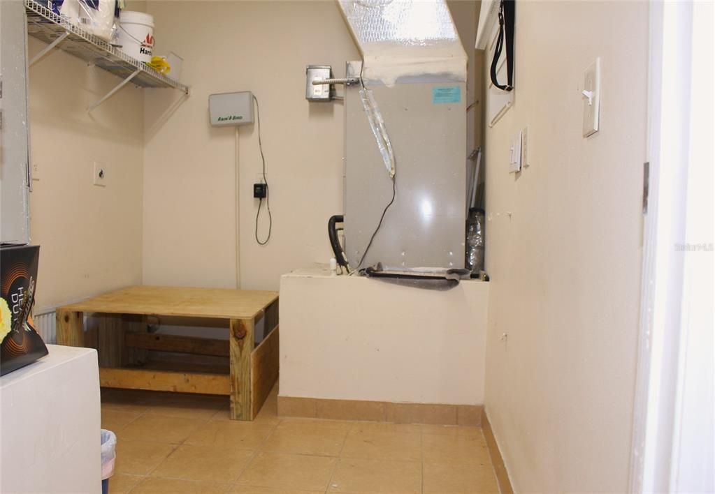 В аренду: $2,200 (3 спален, 2 ванн, 1369 Квадратных фут)