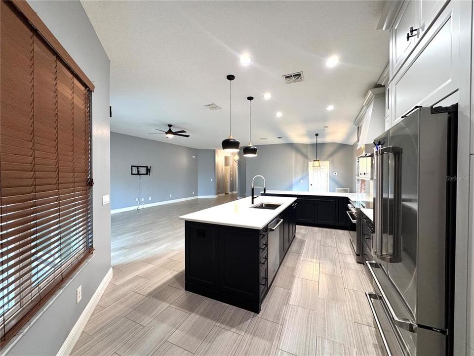 En Renta: $2,699 (3 camas, 2 baños, 1953 Pies cuadrados)