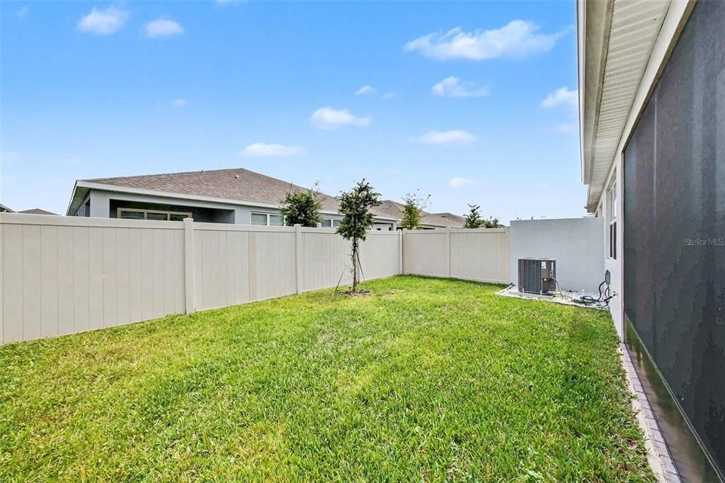For Sale: $324,000 (3 beds, 2 baths, 1559 Square Feet)