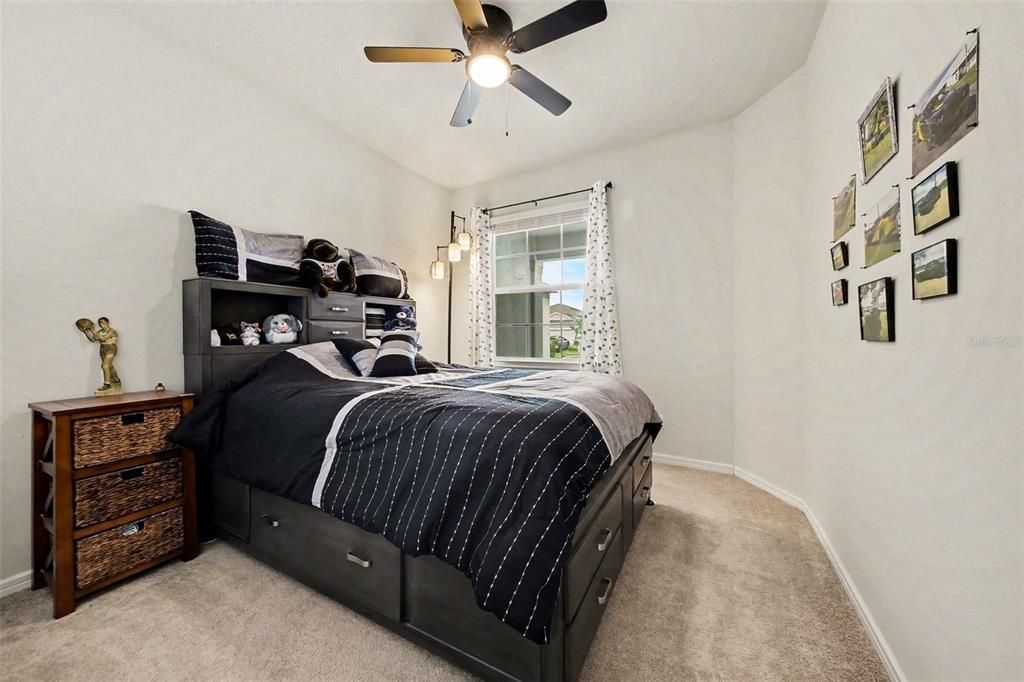 For Sale: $324,000 (3 beds, 2 baths, 1559 Square Feet)