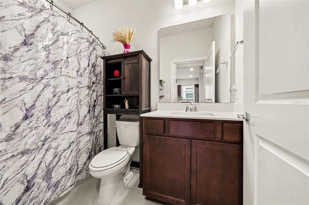 For Sale: $324,000 (3 beds, 2 baths, 1559 Square Feet)