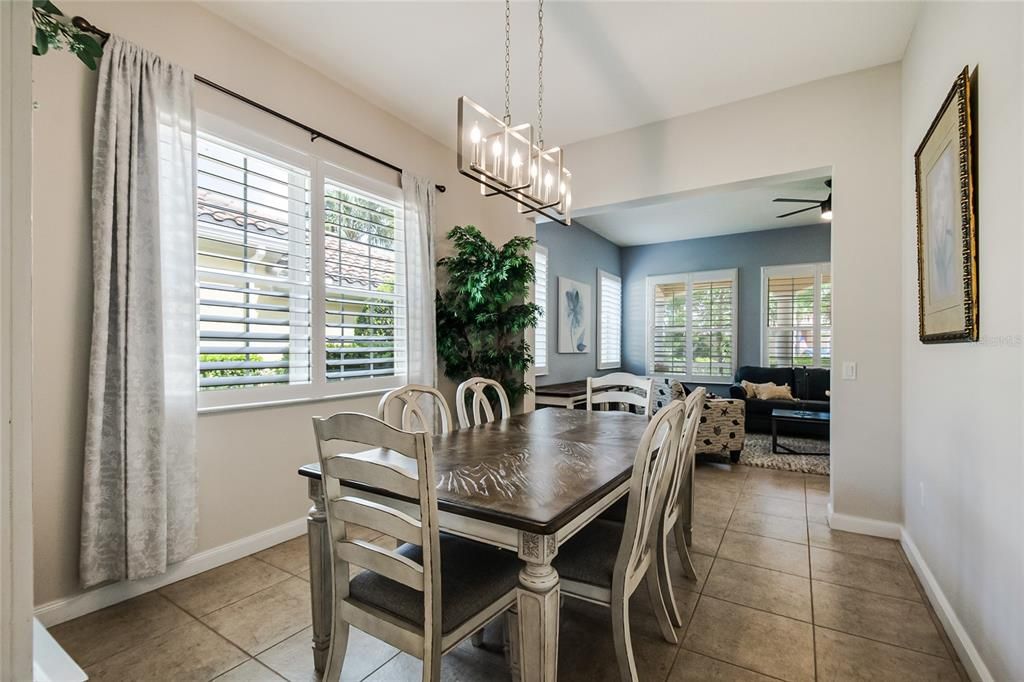 На продажу: $719,000 (4 спален, 4 ванн, 2514 Квадратных фут)