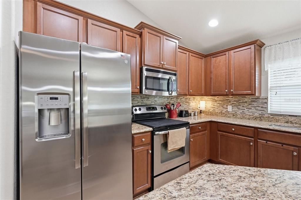 На продажу: $319,999 (3 спален, 2 ванн, 1500 Квадратных фут)