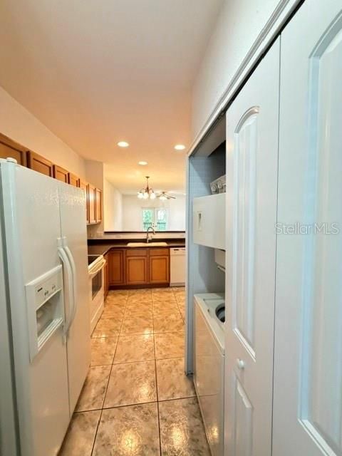 В аренду: $2,300 (2 спален, 2 ванн, 1146 Квадратных фут)