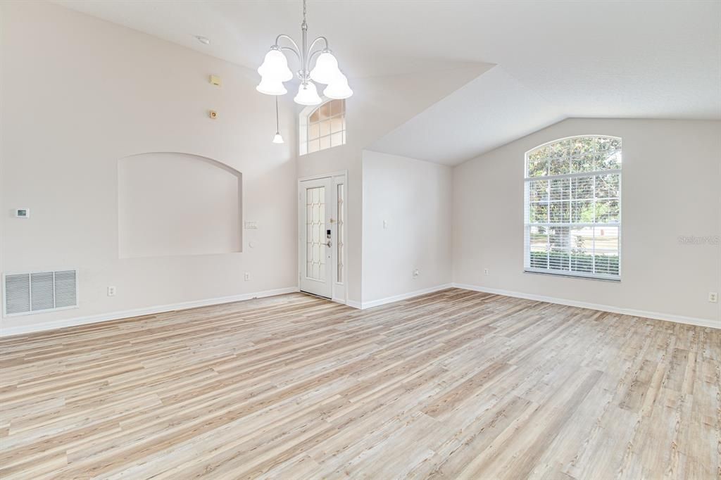 En Renta: $2,500 (3 camas, 2 baños, 1614 Pies cuadrados)