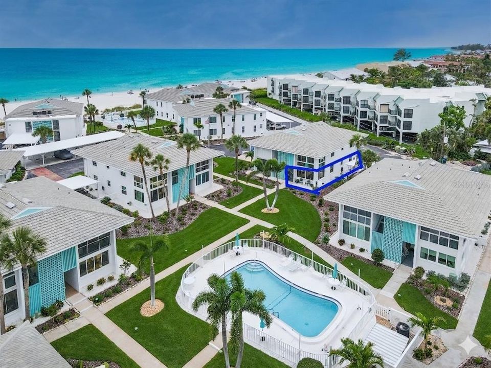 For Sale: $675,000 (1 beds, 1 baths, 810 Square Feet)