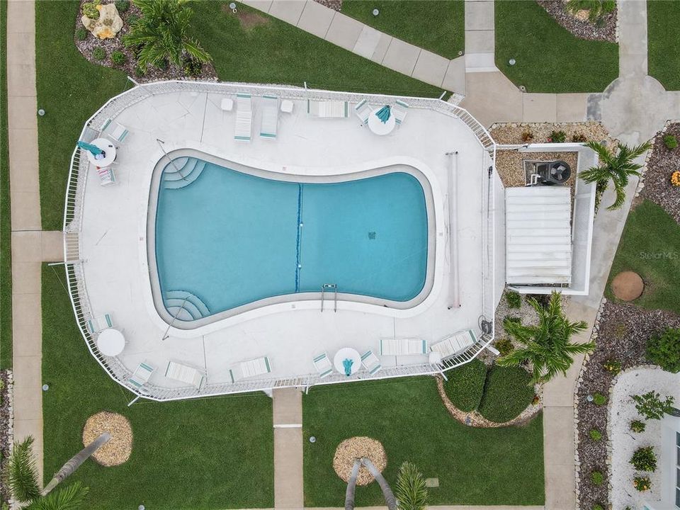 For Sale: $675,000 (1 beds, 1 baths, 810 Square Feet)